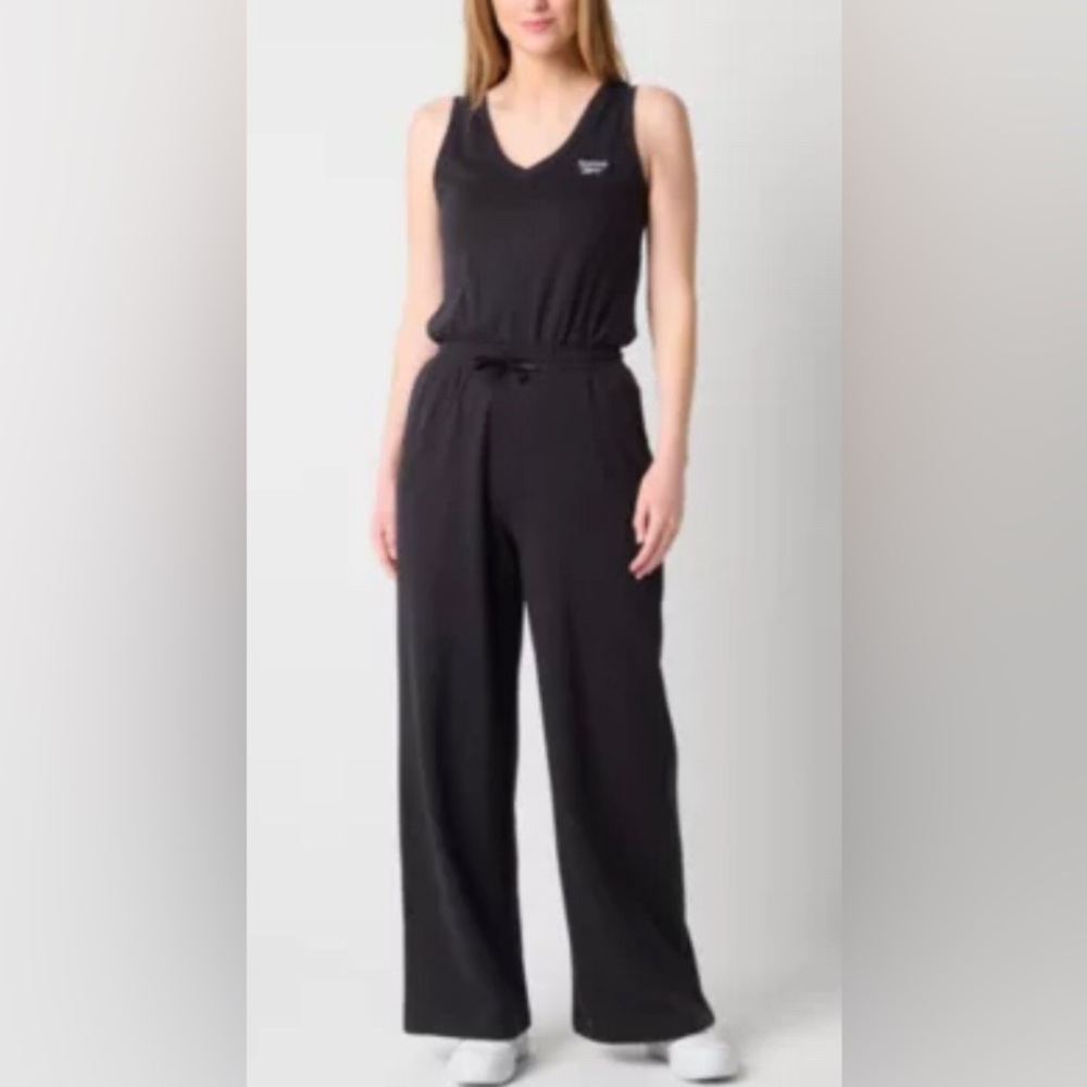 Reebok Women's M Identity Romper‎ Black Wide Leg Sleeveless V-Neck NEW